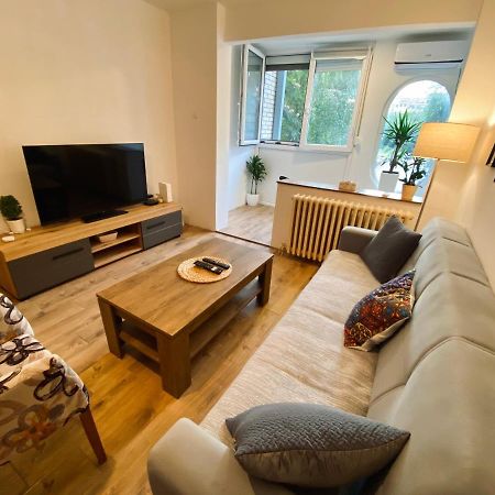 Apartman Ann II Pancevo Luaran gambar